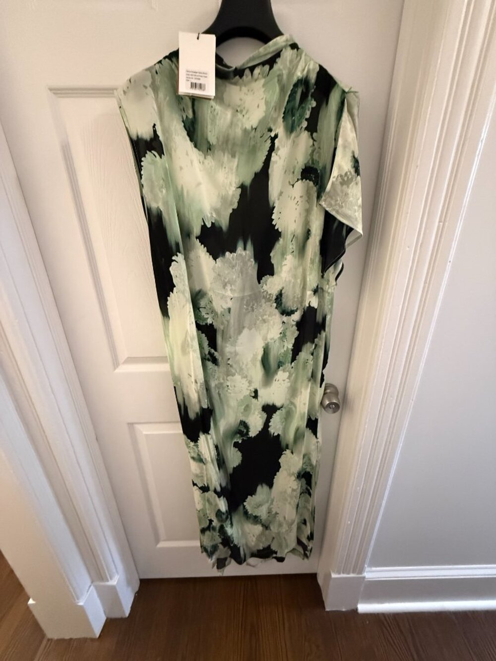 NWT Rodejber Alana Gown - Picture 4 of 6